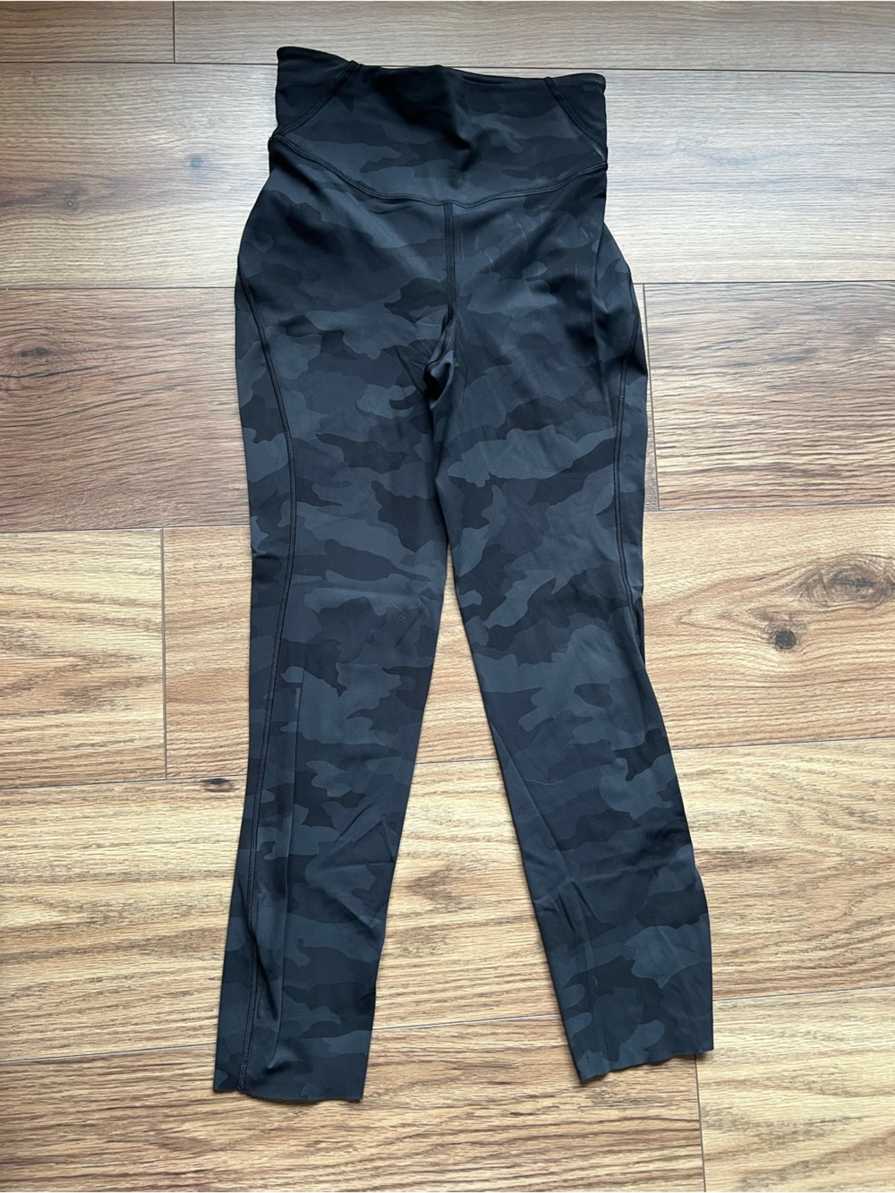 Lululemon Base Pace High-Rise Crop 23" Camo Nulux Leggings Size 2